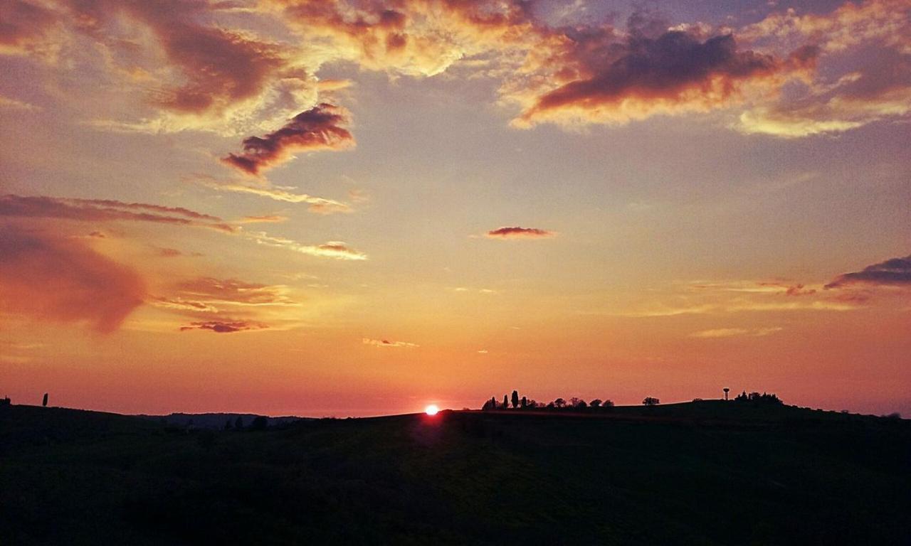 Cinigiano Agriturismo Podere Cherzo מראה חיצוני תמונה