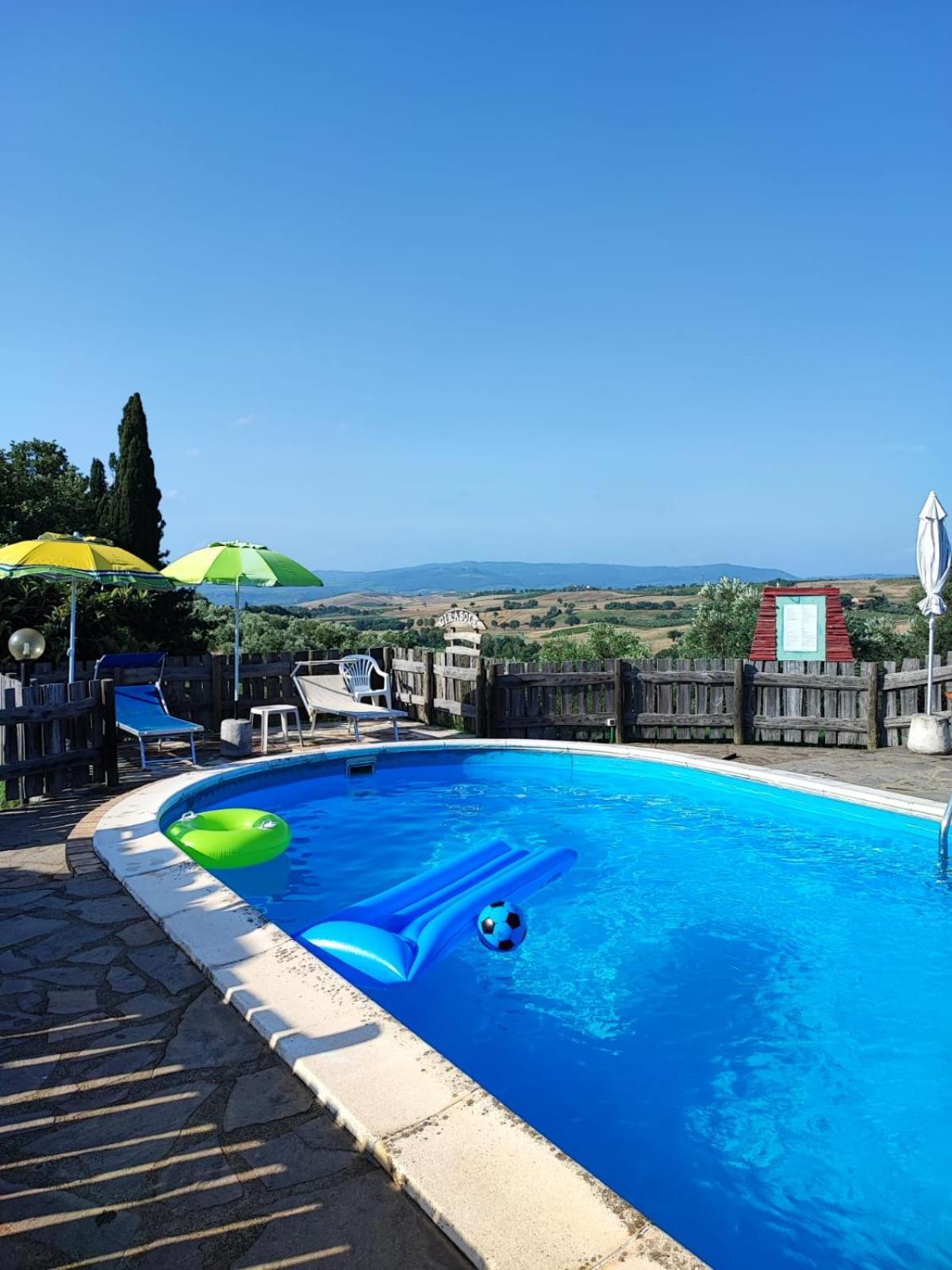Cinigiano Agriturismo Podere Cherzo מראה חיצוני תמונה